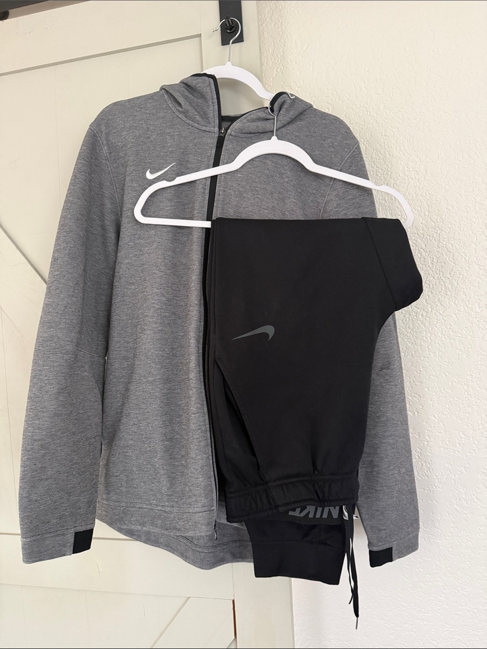Men’s Nike Grey Zip Hoodie with Black Nike Sweatpants